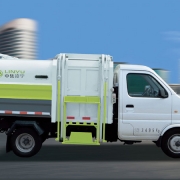 self-loading garbage truck